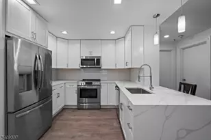 1 Carriage City Plz, Rahway, NJ 07065 - Photo 4