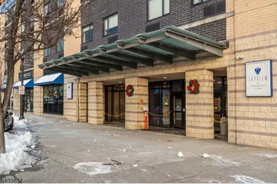 1 Carriage City Plz #1211, Rahway, NJ 07065 - Photo 2