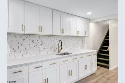 585 McChesney St, Orange, NJ 07050 - Photo 14