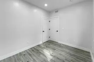 285 Lembeck Ave, Jersey City, NJ 07305 - Photo 10