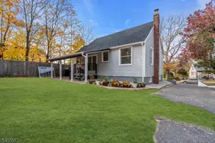 26 Center Oak Ave, Lawnside, NJ 08045 - Photo 2