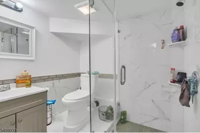 26 Center Oak Ave, Lawnside, NJ 08045 - Photo 6