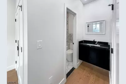 285 Lembeck Ave #L, Jersey City, NJ 07305 - Photo 28