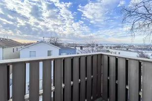 285 Lembeck Ave, Jersey City, NJ 07305 - Photo 20