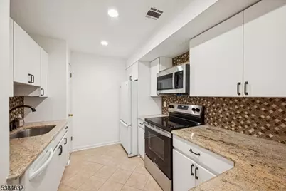 11C Leva Dr, Morris Township, NJ 07960 - Photo 6