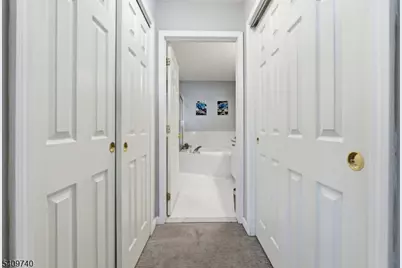 334 Winthrop Dr, Nutley, NJ 07110 - Photo 16