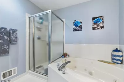 334 Winthrop Dr, Nutley, NJ 07110 - Photo 18