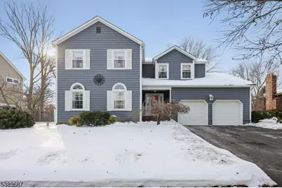 63 Beechwood Cir, Hillsborough Township, NJ 08844 - Photo 4