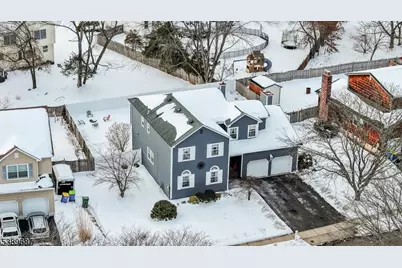 63 Beechwood Cir, Hillsborough Township, NJ 08844 - Photo 8