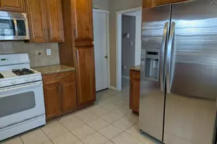 187 Crestview Rd, Bridgewater, NJ 08807 - Photo 2