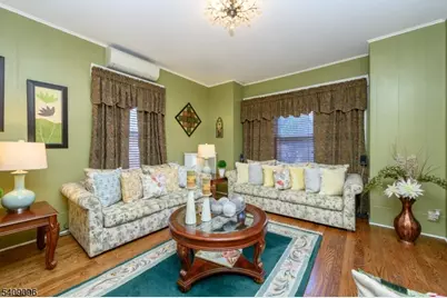 58 Osborne St, Bloomfield, NJ 07003 - Photo 4