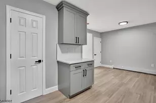 434 Halsted St, East Orange, NJ 07018 - Photo 10