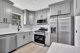 434 Halsted St, East Orange, NJ 07018 - Photo 8