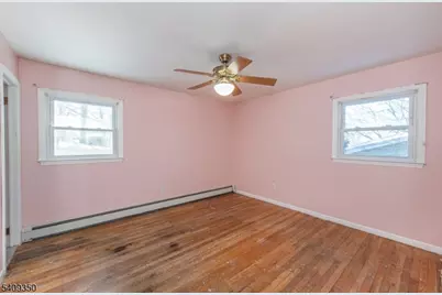 504 Edith Rd, Roxbury Township, NJ 07850 - Photo 10