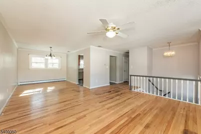 504 Edith Rd, Roxbury Township, NJ 07850 - Photo 4