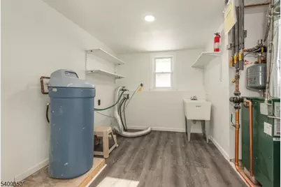 504 Edith Rd, Roxbury Township, NJ 07850 - Photo 18