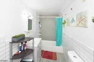 135 Scheerer Ave, Newark, NJ 07112 - Photo 28