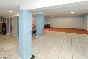 135 Scheerer Ave, Newark, NJ 07112 - Photo 16