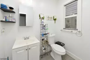 135 Scheerer Ave, Newark, NJ 07112 - Photo 14