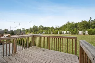 15 Pansy Ct, Franklin Township, NJ 08873 - Photo 34