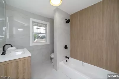 35 Amsterdam Ave, Teaneck Township, NJ 07666 - Photo 12
