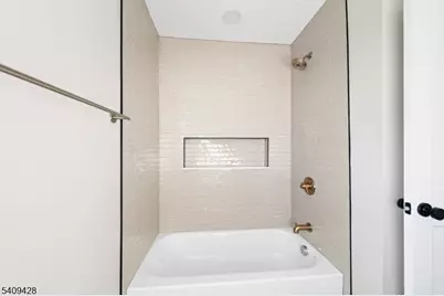 401 Tillman St #A, Raritan, NJ 08869 - Photo 8