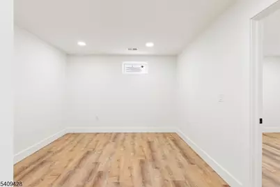 401 Tillman St #A, Raritan, NJ 08869 - Photo 6