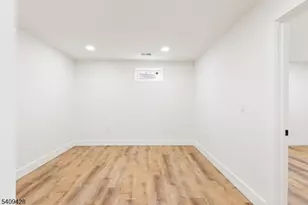 401 Tillman St, Raritan, NJ 08869 - Photo 6