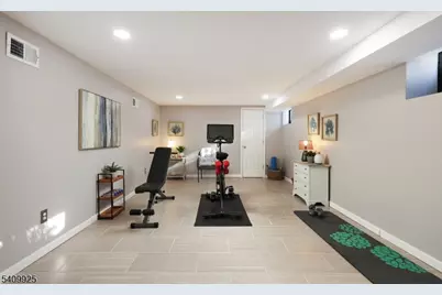 643 Nottingham Pl, Westfield, NJ 07090 - Photo 30