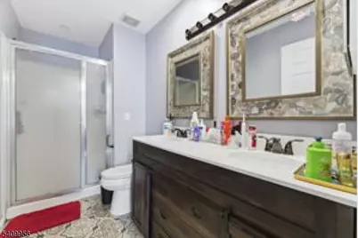 226 Matthews Dr, Newark, NJ 07103 - Photo 18