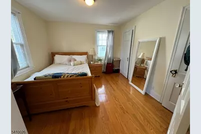 1080 Pine Ave, Union Township, NJ 07083 - Photo 8