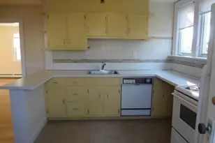 1080 Pine Ave, Union Township, NJ 07083 - Photo 10