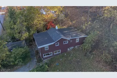 18 Decker Pond Rd, Vernon, NJ 07461 - Photo 1