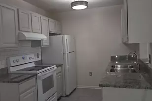 65 Montgomery Ave, Irvington, NJ 07111 - Photo 12