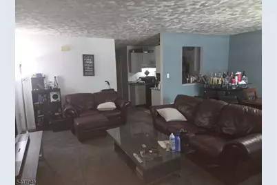 65 Montgomery Ave, Irvington, NJ 07111 - Photo 4