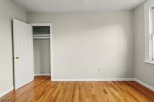 117 Parkview Terrace, Newark, NJ 07112 - Photo 4