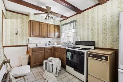 7 Harwin Dr, East Brunswick Township, NJ 08816 - Photo 18