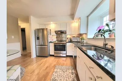 24F Heritage Dr #F, Chatham Township, NJ 07928 - Photo 4