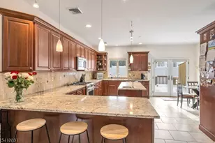 682 Greeley Ave, Fairview, NJ 07022 - Photo 8