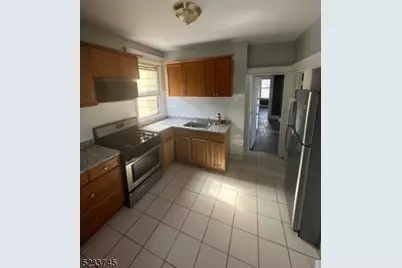 32 Rosehill Pl #2, Irvington, NJ 07111 - Photo 8