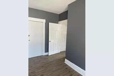 32 Rosehill Pl #2, Irvington, NJ 07111 - Photo 4