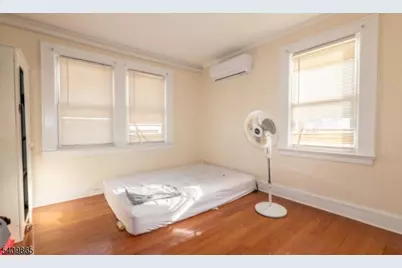 20 Mount Vernon Ave, Irvington, NJ 07111 - Photo 6