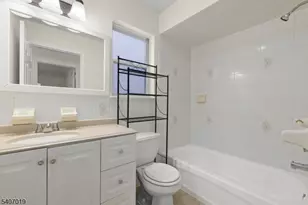 530 Broadway, Elizabeth, NJ 07206 - Photo 10