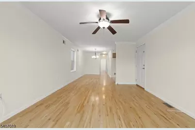 530 Broadway, Elizabeth, NJ 07206 - Photo 8