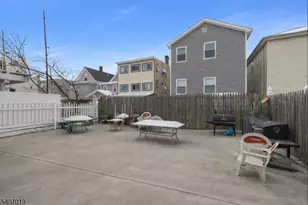 530 Broadway, Elizabeth, NJ 07206 - Photo 16