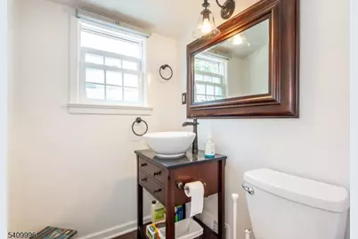 240 Princeton Ave, Rahway, NJ 07065 - Photo 18