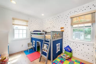 240 Princeton Ave, Rahway, NJ 07065 - Photo 12