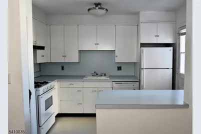 41 Elmwood Ter #41, Elmwood Park, NJ 07407 - Photo 14