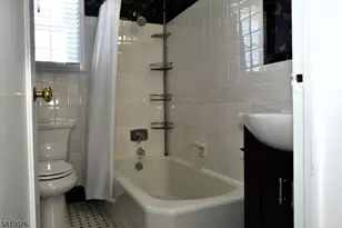 41 Elmwood Terrace, Elmwood Park, NJ 07407 - Photo 28