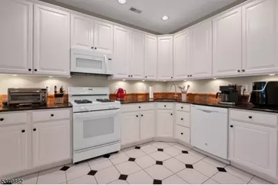 25 Rock Creek Woods Dr, Lambertville, NJ 08530 - Photo 16